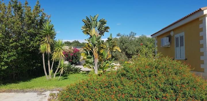 Villa Enea - Ad Uso Esclusivo Dei Nostri Ospiti Solarino Exterior photo