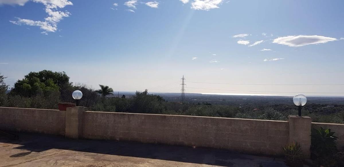 Villa Enea - Ad Uso Esclusivo Dei Nostri Ospiti Solarino Exterior photo